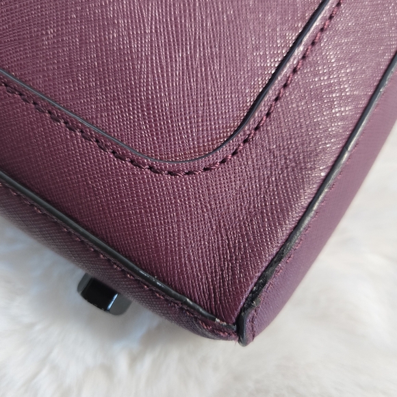 Rebecca Minkkoff Avery Leather Crossbody Bag in Merlot with Black Hardware - Picture 12 of 14